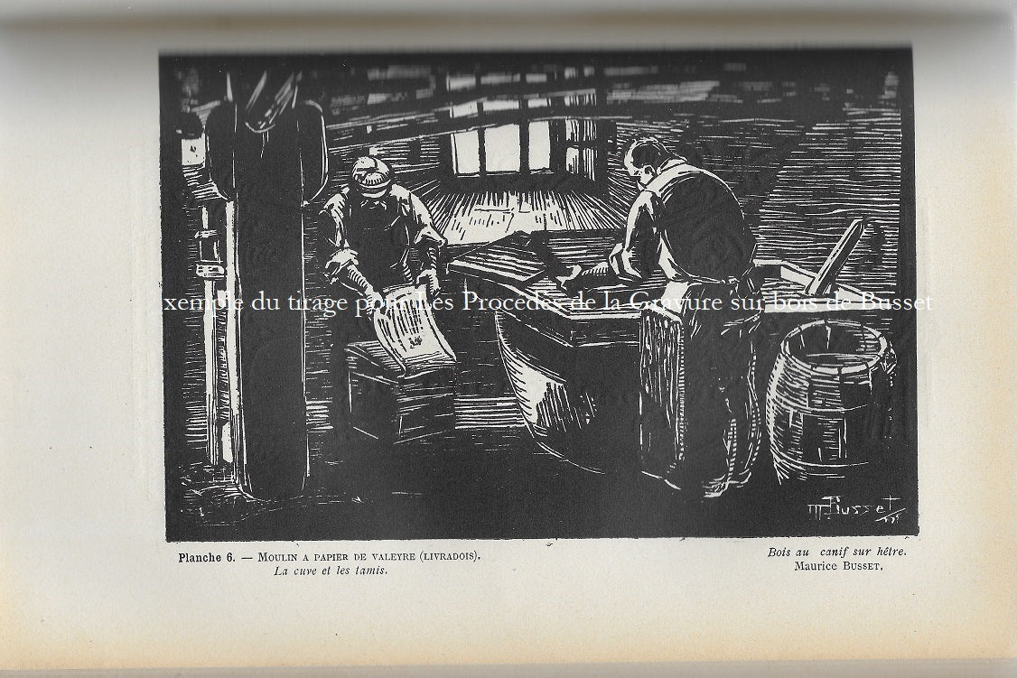 Busset Ambert Moulin à papier de Valeyre (Livradois) La cuve et les tamis
